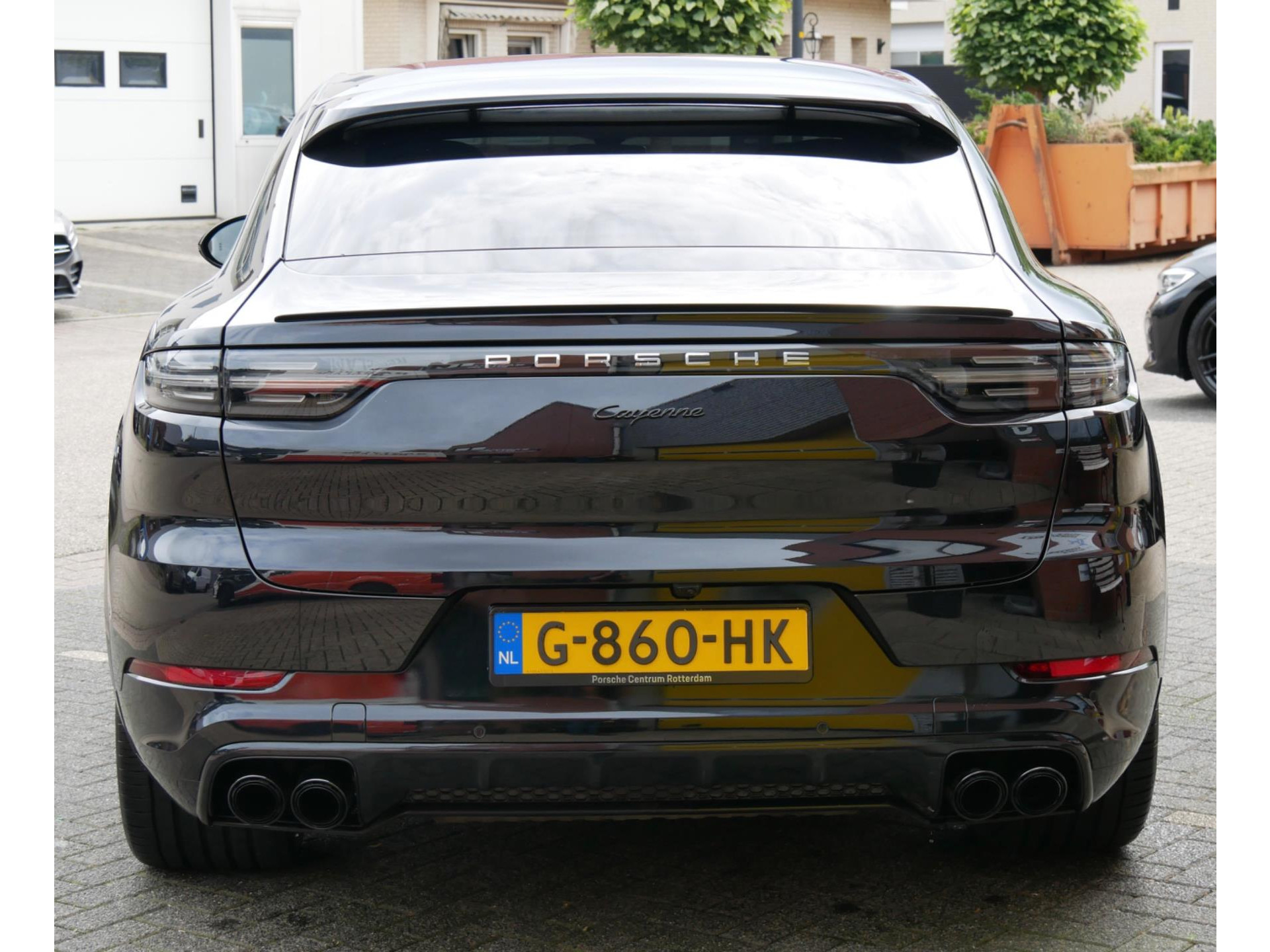 46896022-5.jpg